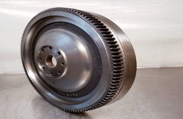 Fly Wheels For Trucks & Tractors - Image 2